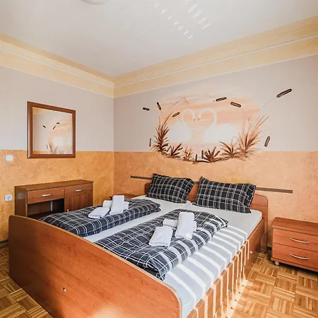 Siva Caplja Guest house 3*