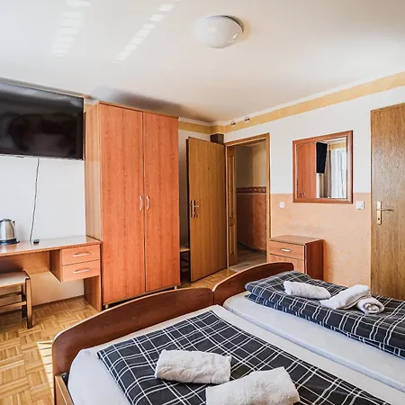 Guest house Siva Caplja 3*