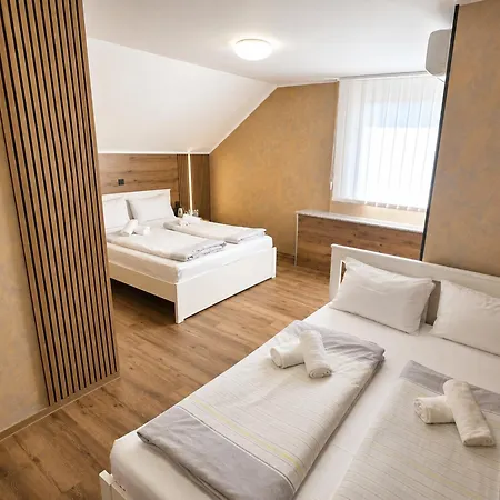 Guest house Siva Caplja 3*